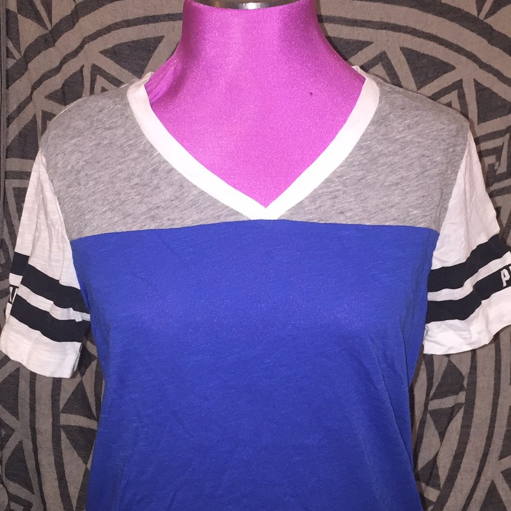 V neck top